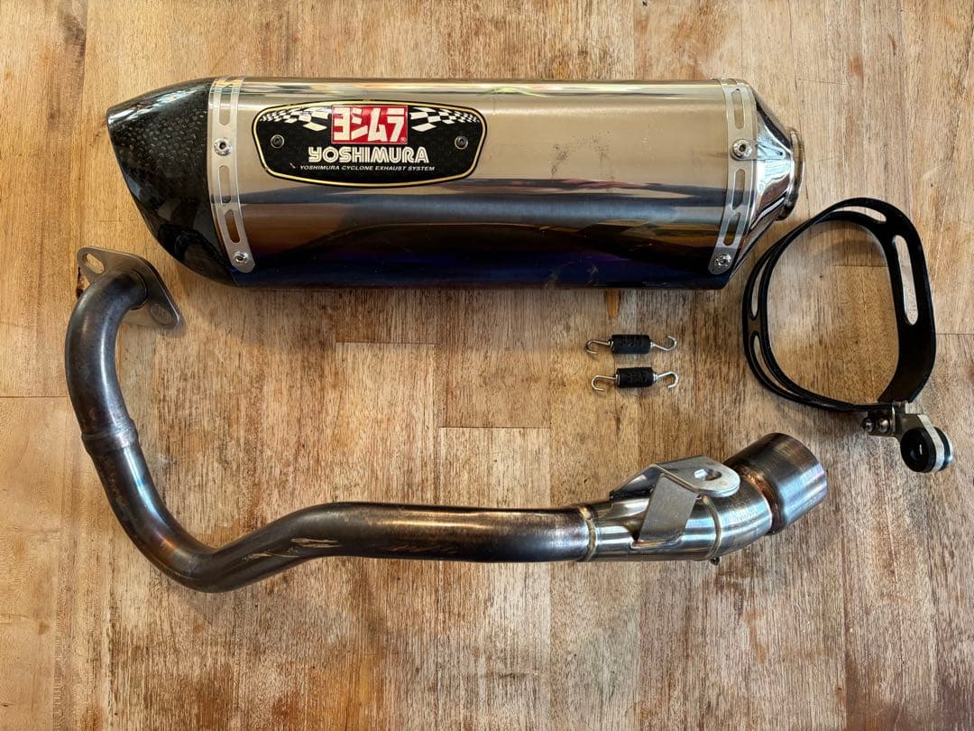 ヨシムラ 機械曲 R-77S サイクロン カーボンエンド ホンダ　ADV150