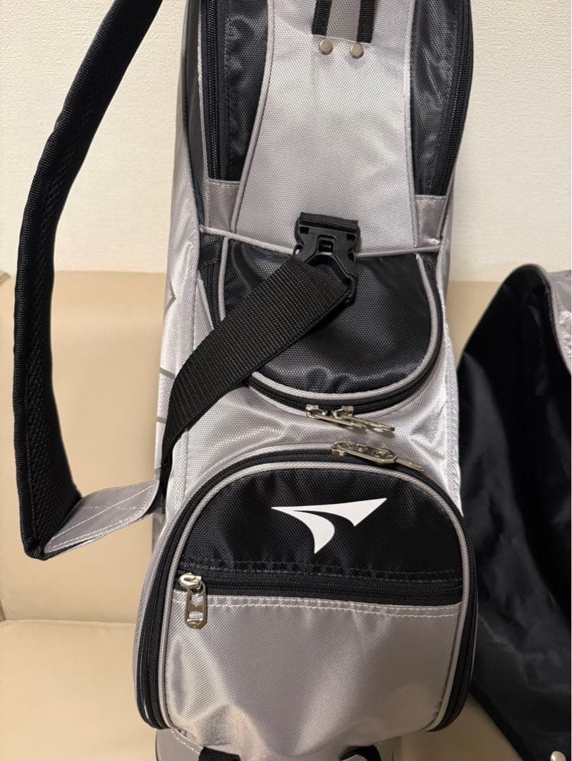 【送料込み】未使用美品　ブリヂストン ツアーステージ キャディバッグ