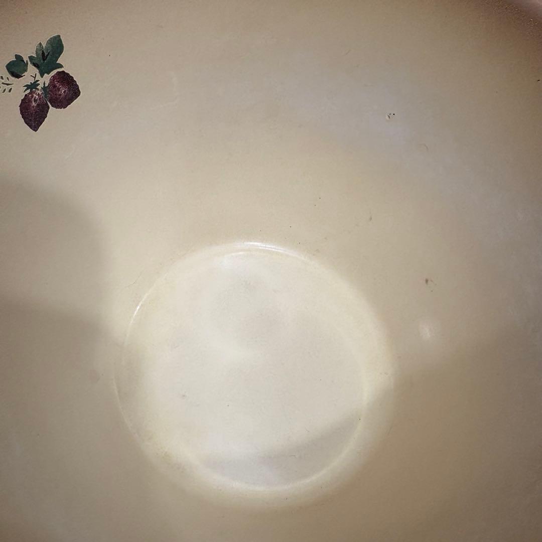 イマン　imane いちご　ストロベリー　アンティーク　レトロ　ホーローボウル