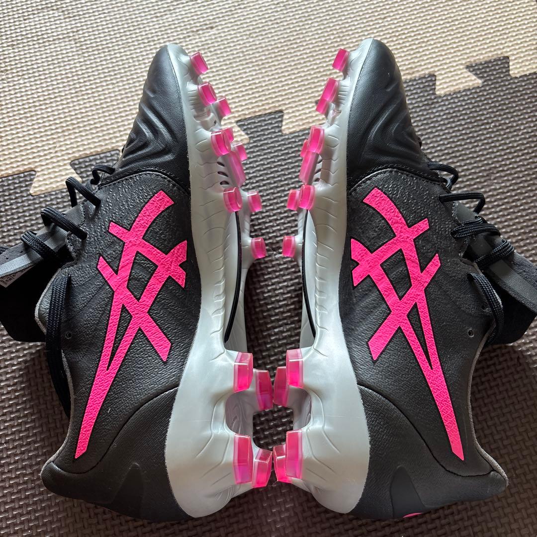 アシックスサッカースパイク　ウルトレッツァ2