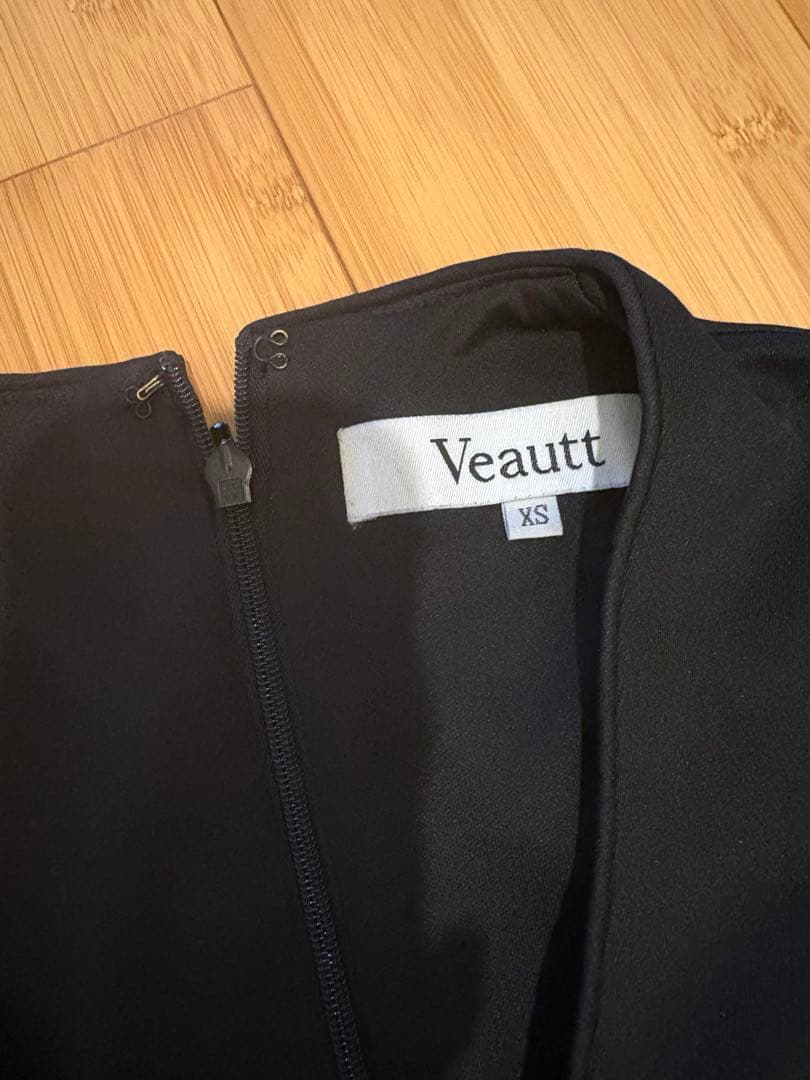 Veautt/ヴュート【OF05】ビジュー/スリット／シアー/ひざ丈／ミディアム