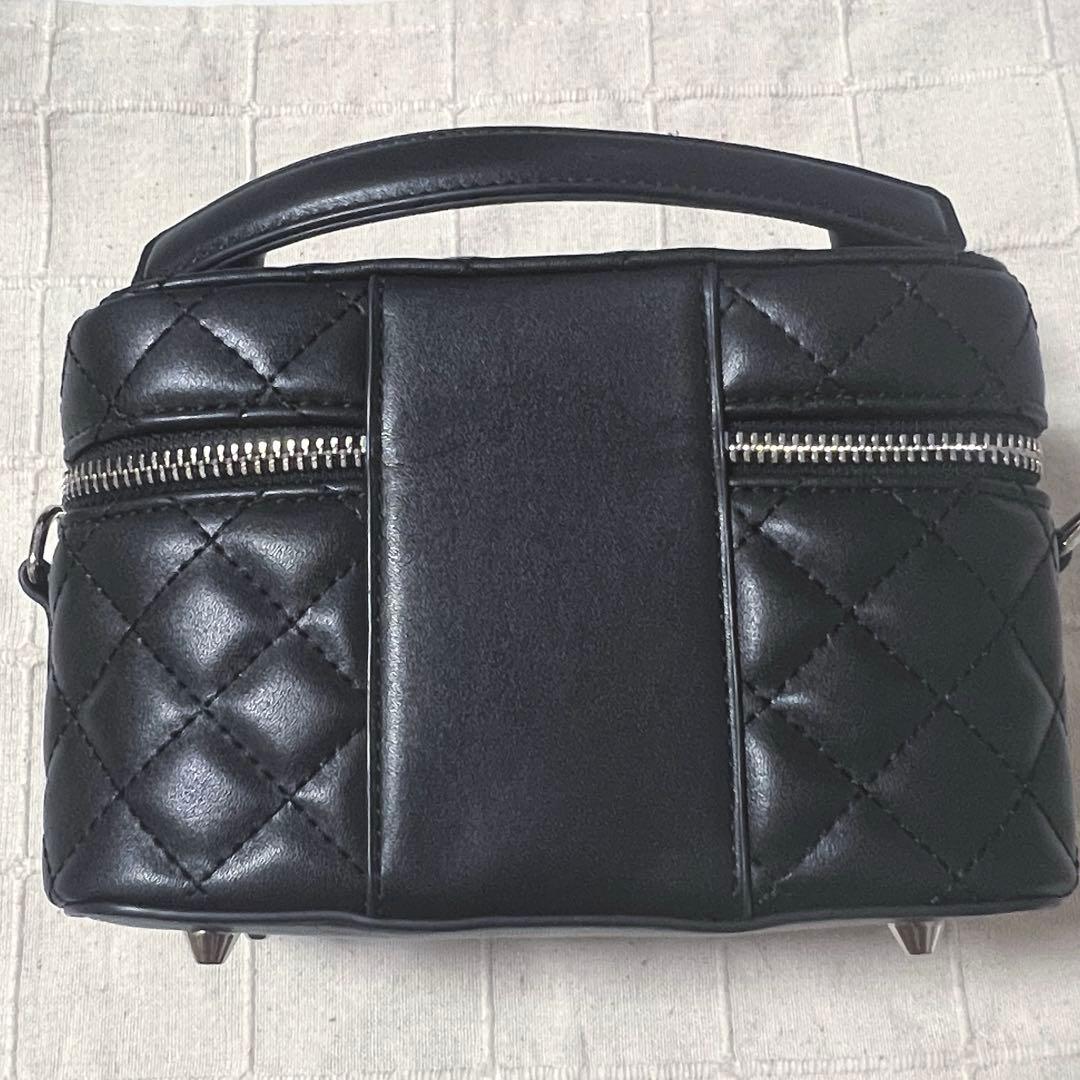 ダーリッチ キルティングショルダーミニバッグ ブラック