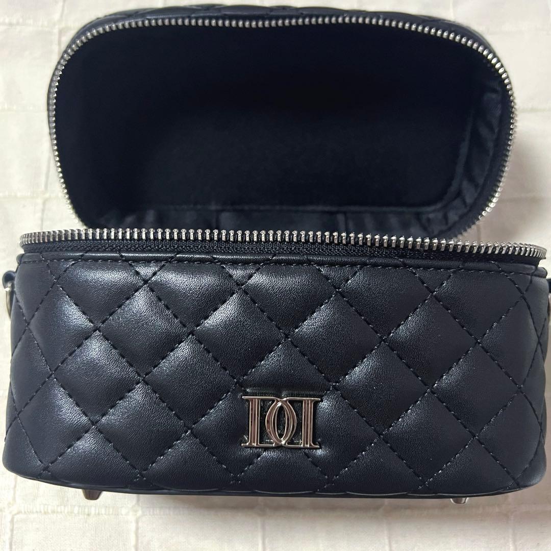 ダーリッチ キルティングショルダーミニバッグ ブラック