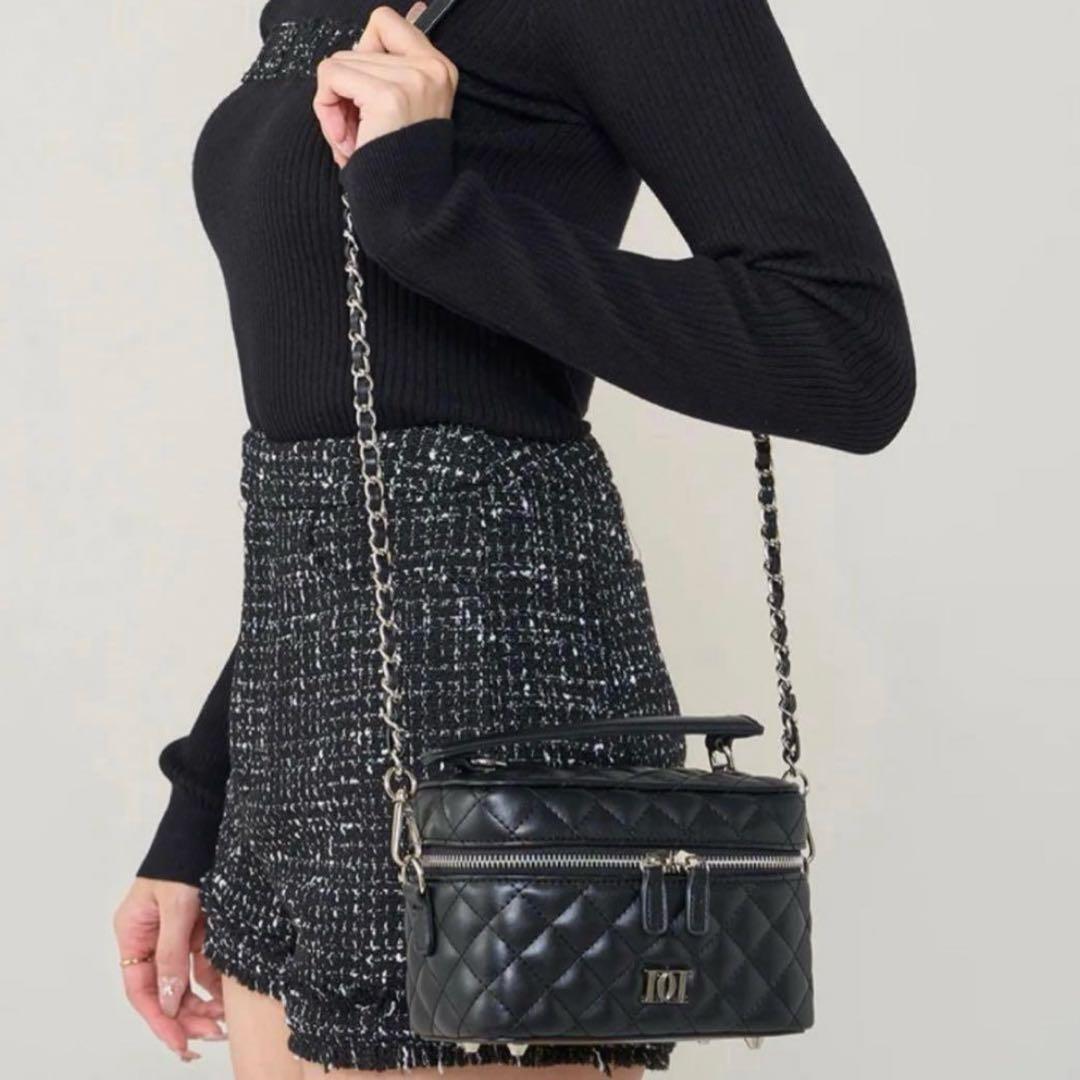 ダーリッチ キルティングショルダーミニバッグ ブラック
