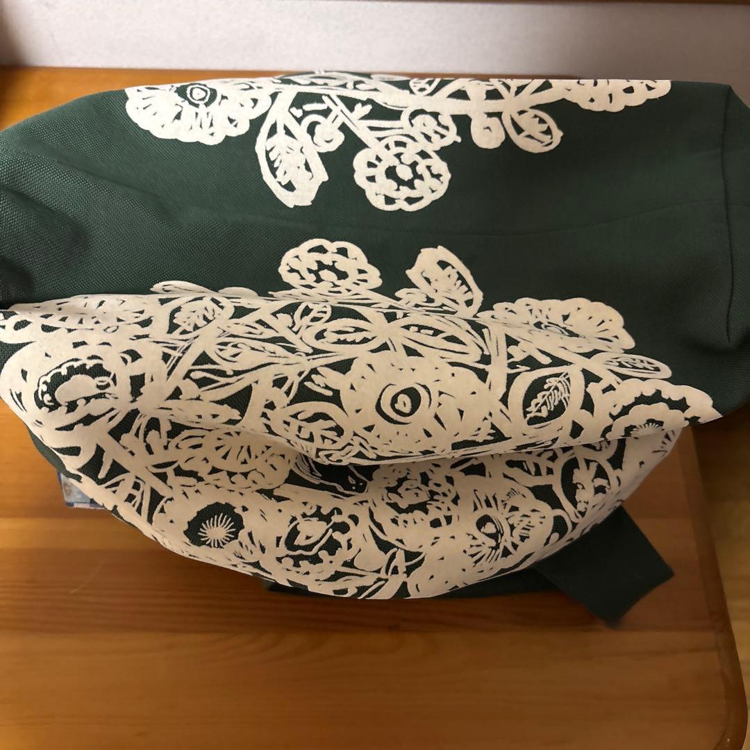 mina perhonenのflower nest パニーニ　フラワーネスト