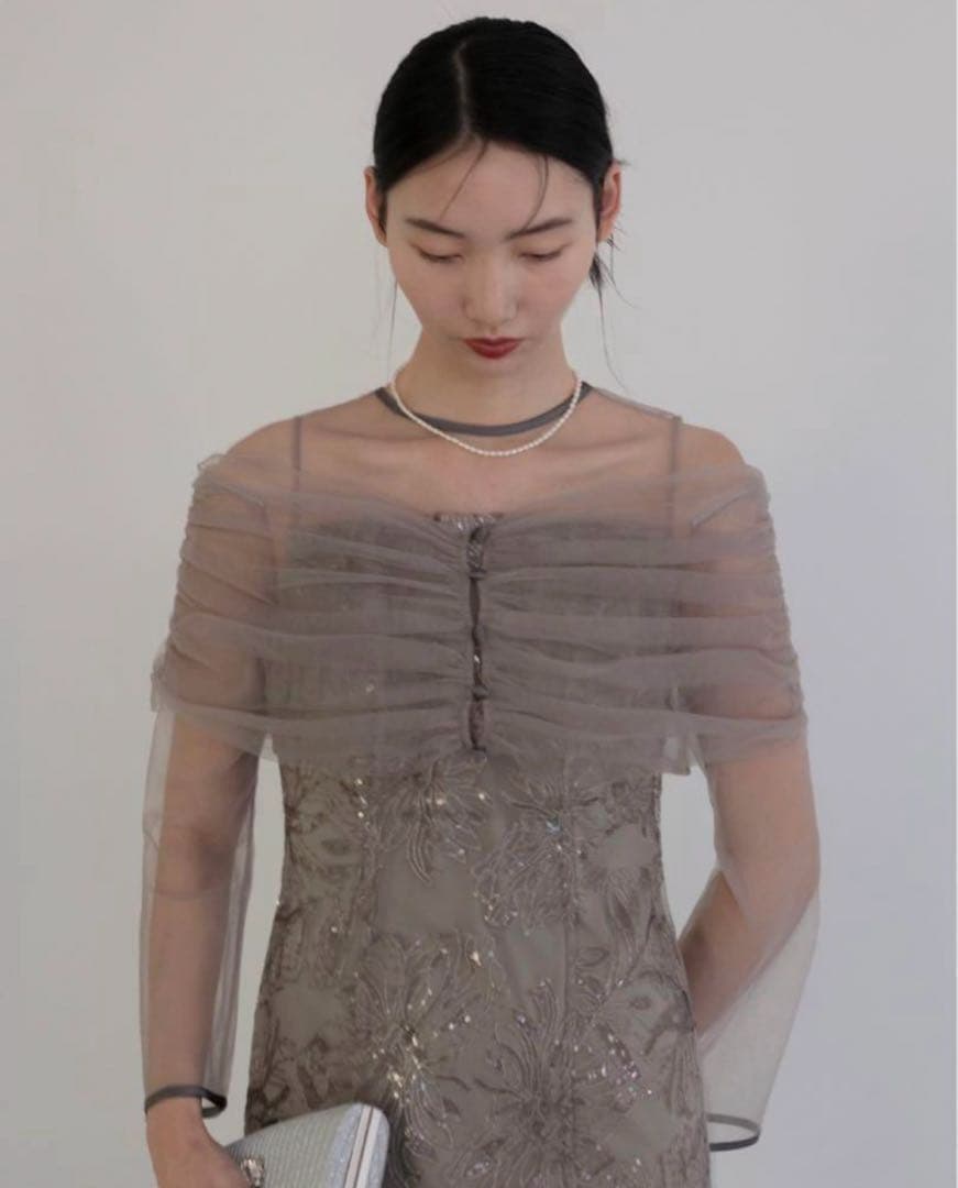 チュールオフショルダー花柄Iラインドレス結婚式パーティー二次会成人式デート