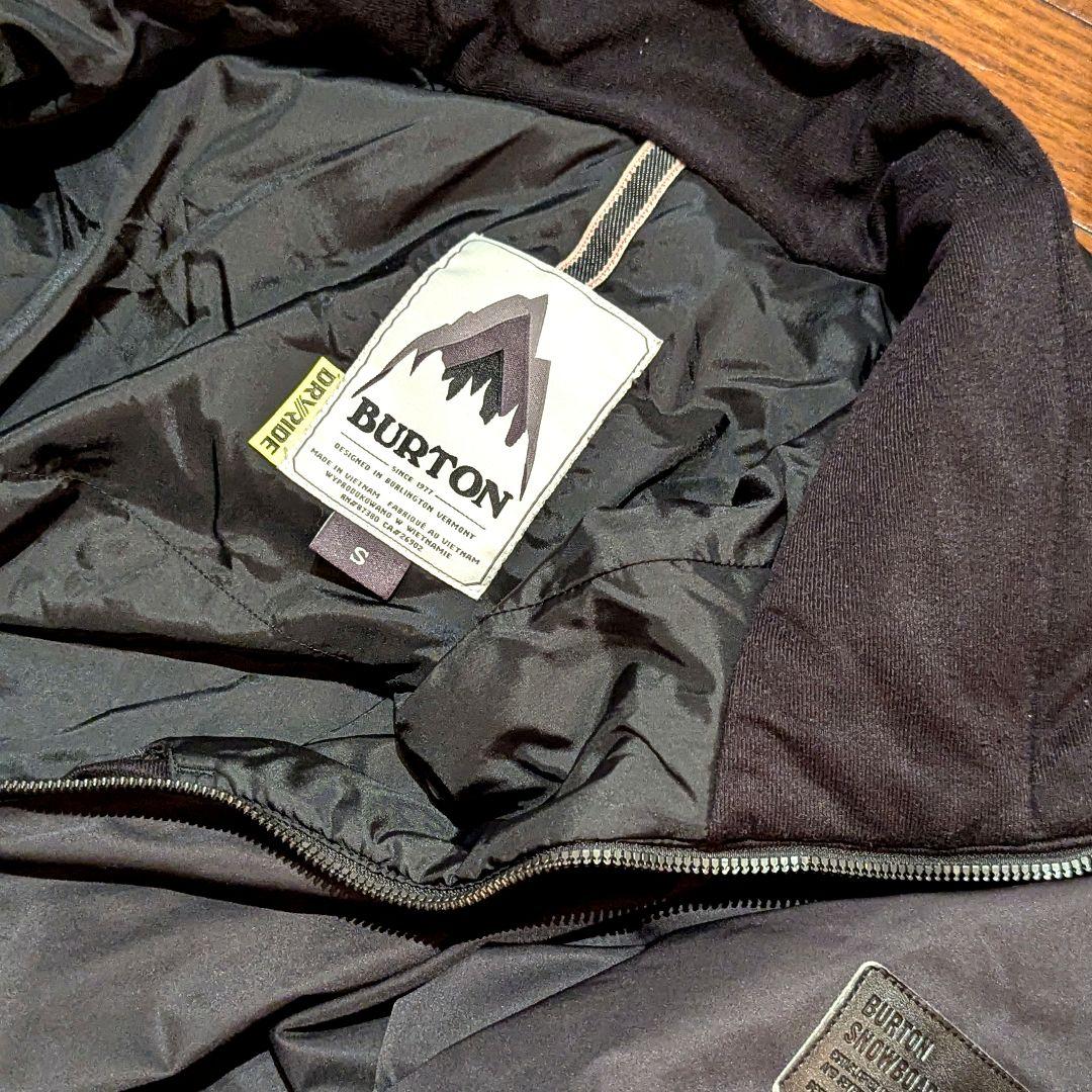 BURTONスノーボードウエア、パンツのセット　女性用ウィメンズ