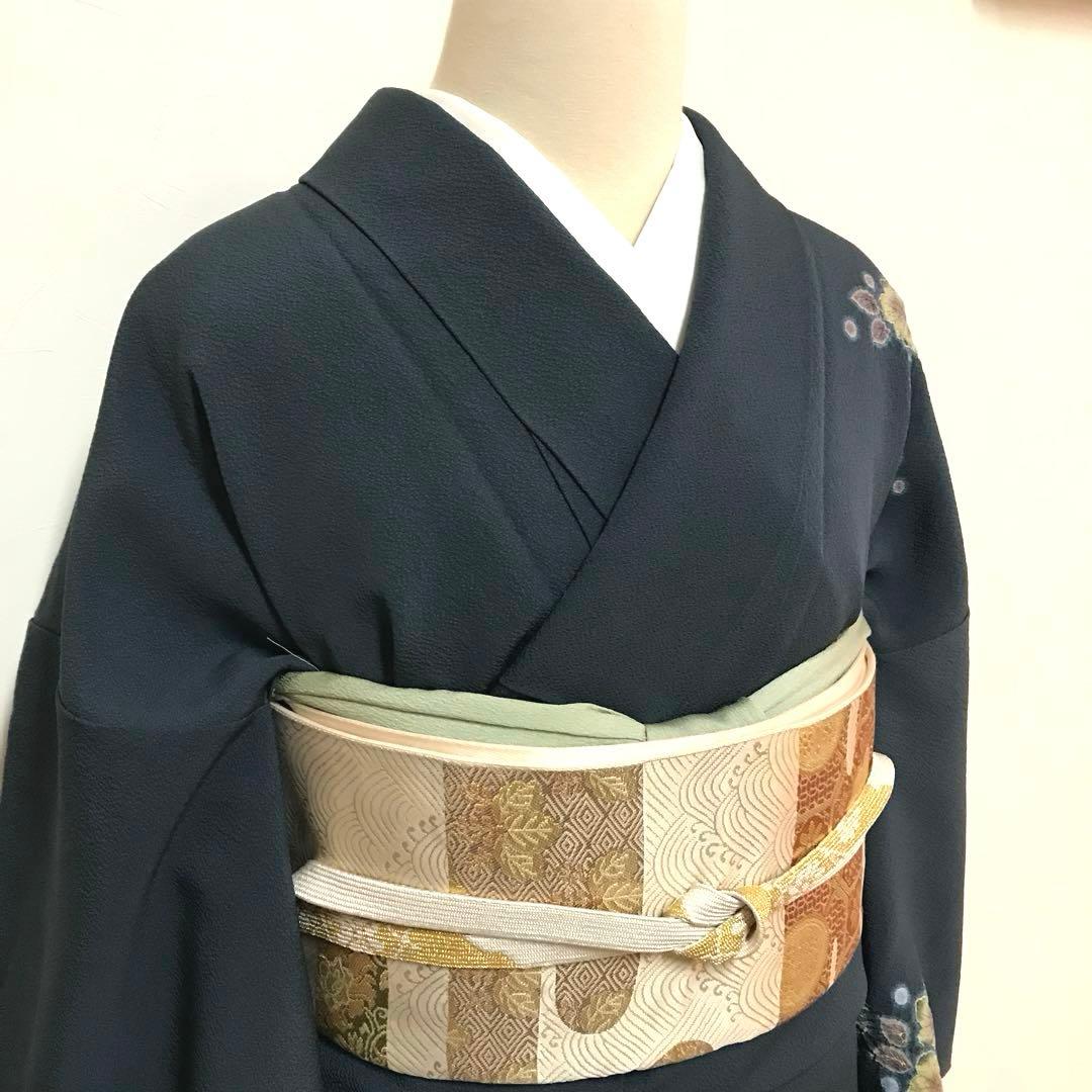 着物　シックで上品な辻ヶ花付下げ　やまと謹製　落款　幻　長浜縮緬