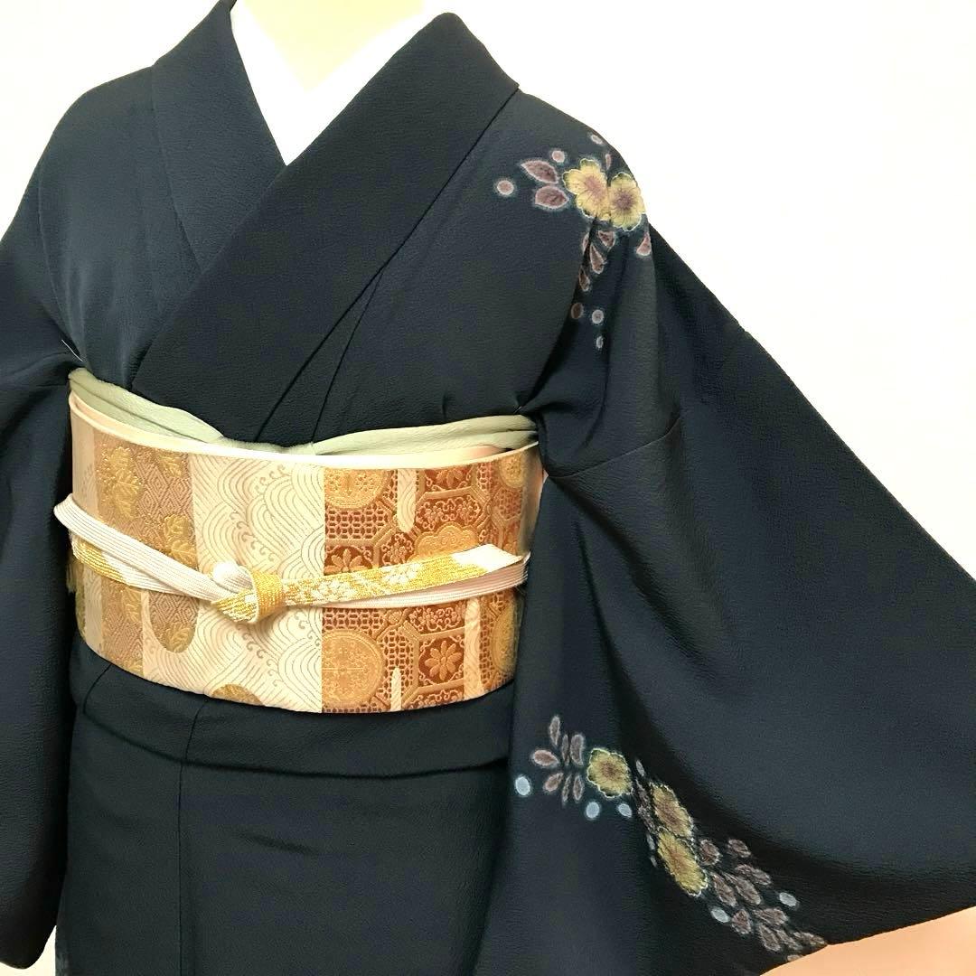 着物　シックで上品な辻ヶ花付下げ　やまと謹製　落款　幻　長浜縮緬