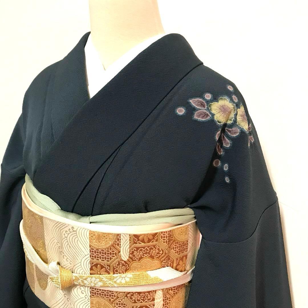 着物　シックで上品な辻ヶ花付下げ　やまと謹製　落款　幻　長浜縮緬