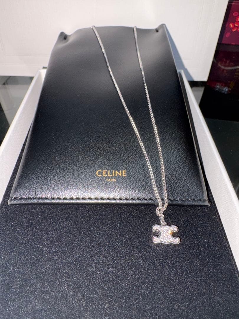 CELINEトリオンフ ラインストーンネックレス シルバー