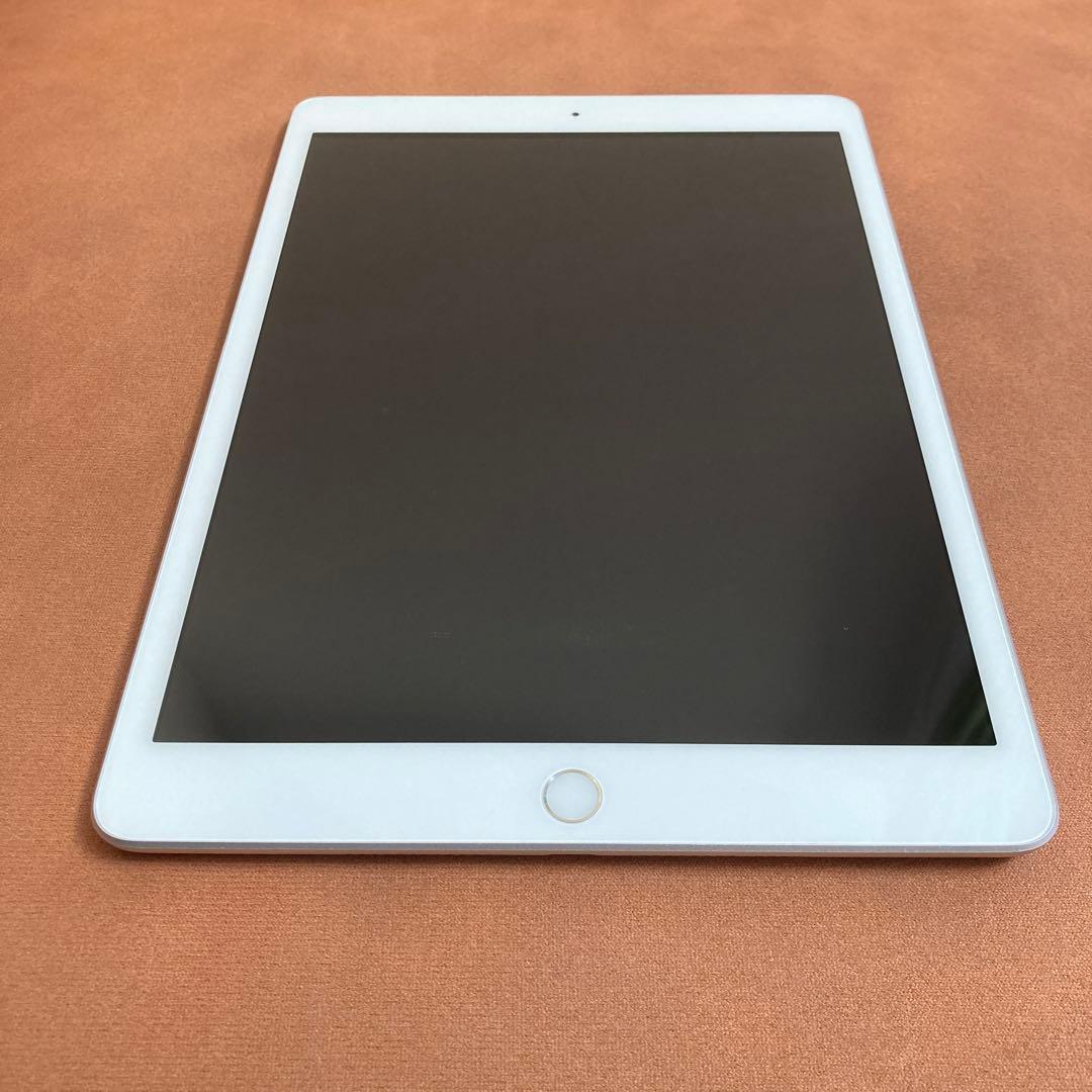 555【早い者勝ち】iPad8 第8世代 32GB SIMフリー☆