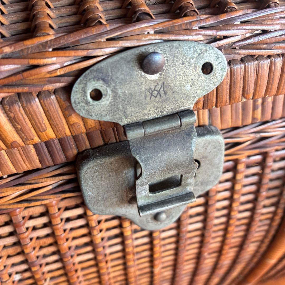 ラタン 蓋付きバスケット