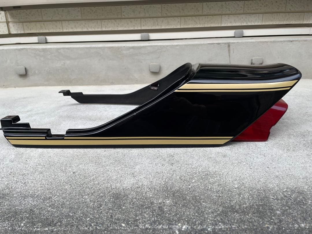 ZRXテールカウル ディアブロカラー