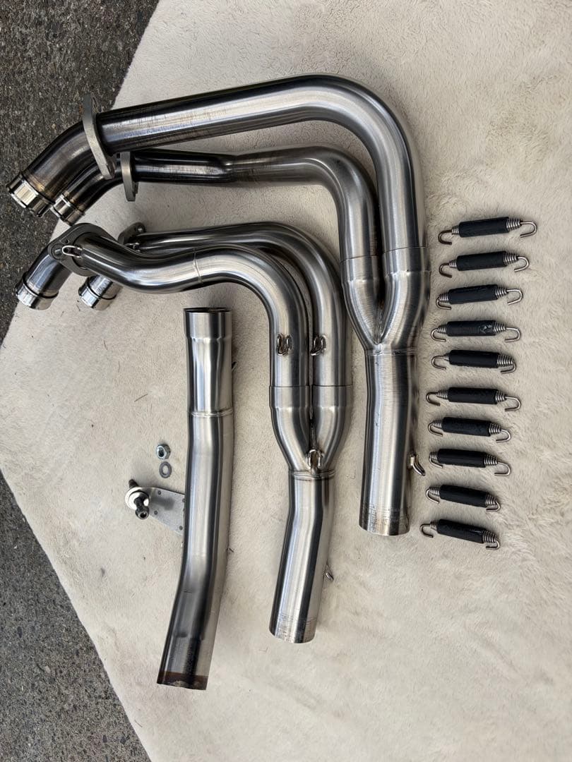 AKRAPOVIC アクラポビッチ オプショナルヘッダ－　Z900RS