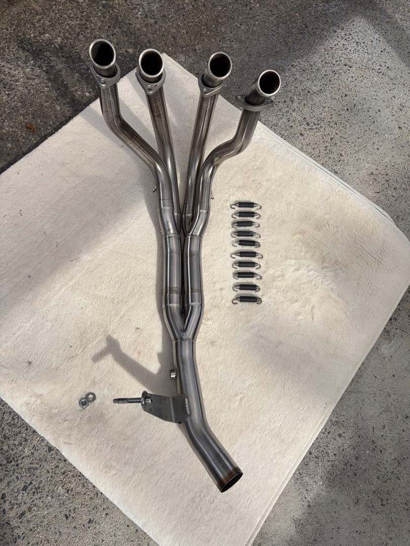 AKRAPOVIC アクラポビッチ オプショナルヘッダ－　Z900RS