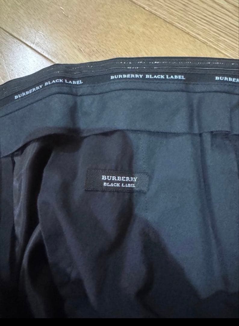 美品バーバリーブラックレーベル スーツ セットアップ 黒