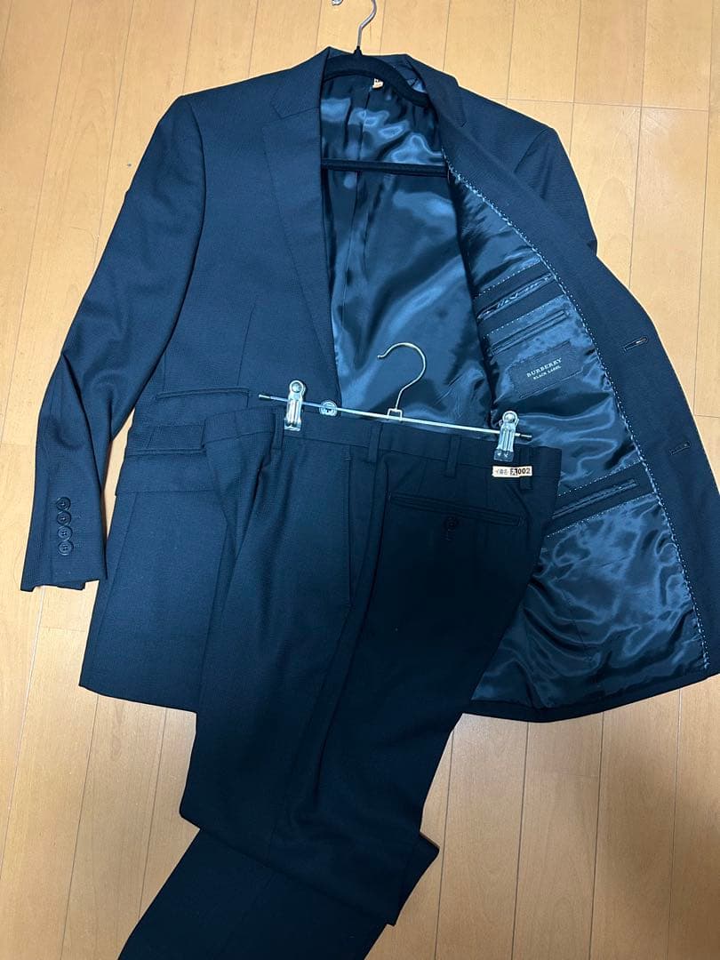 美品バーバリーブラックレーベル スーツ セットアップ 黒