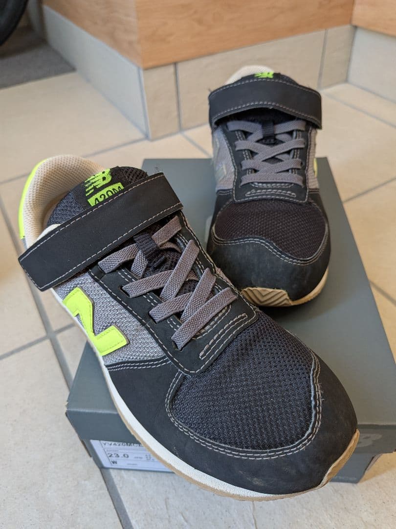 New Balance キッズスニーカー ３足セット