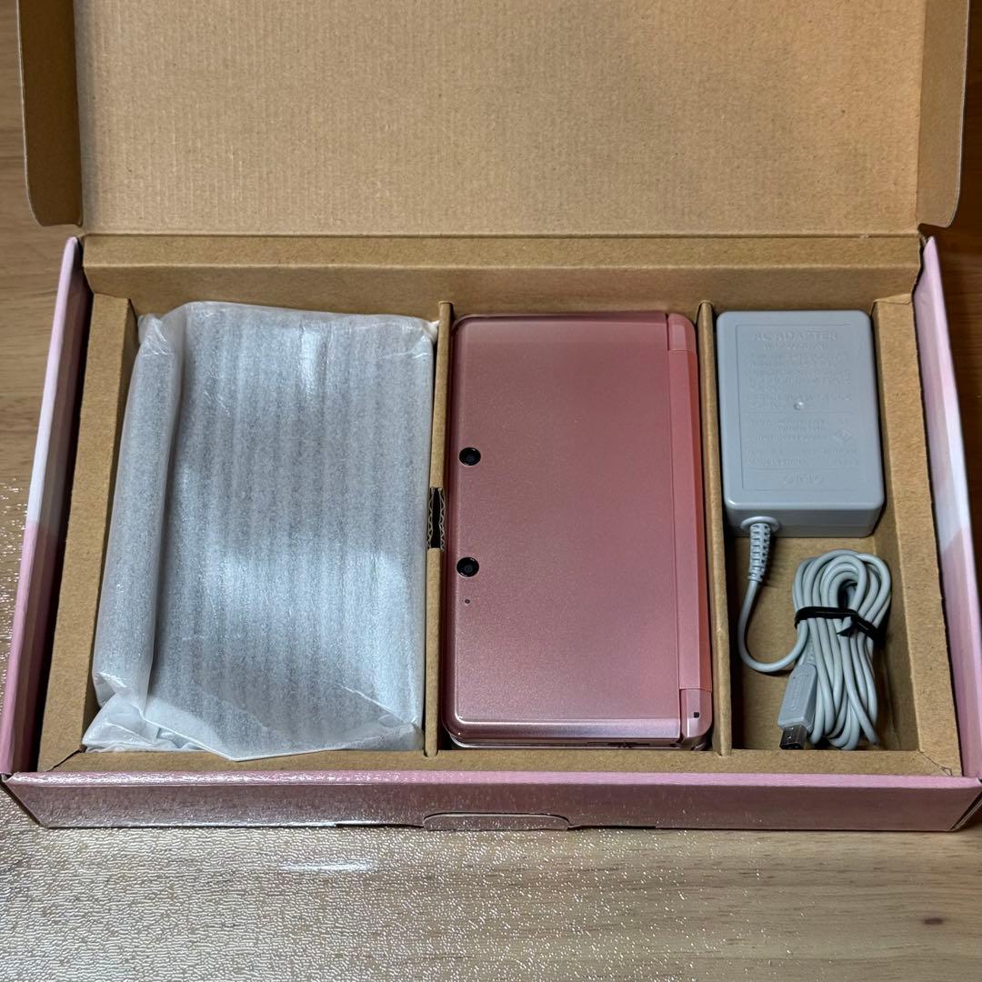 6-021【美品】ニンテンドー3DS ミスティピンク 箱付き