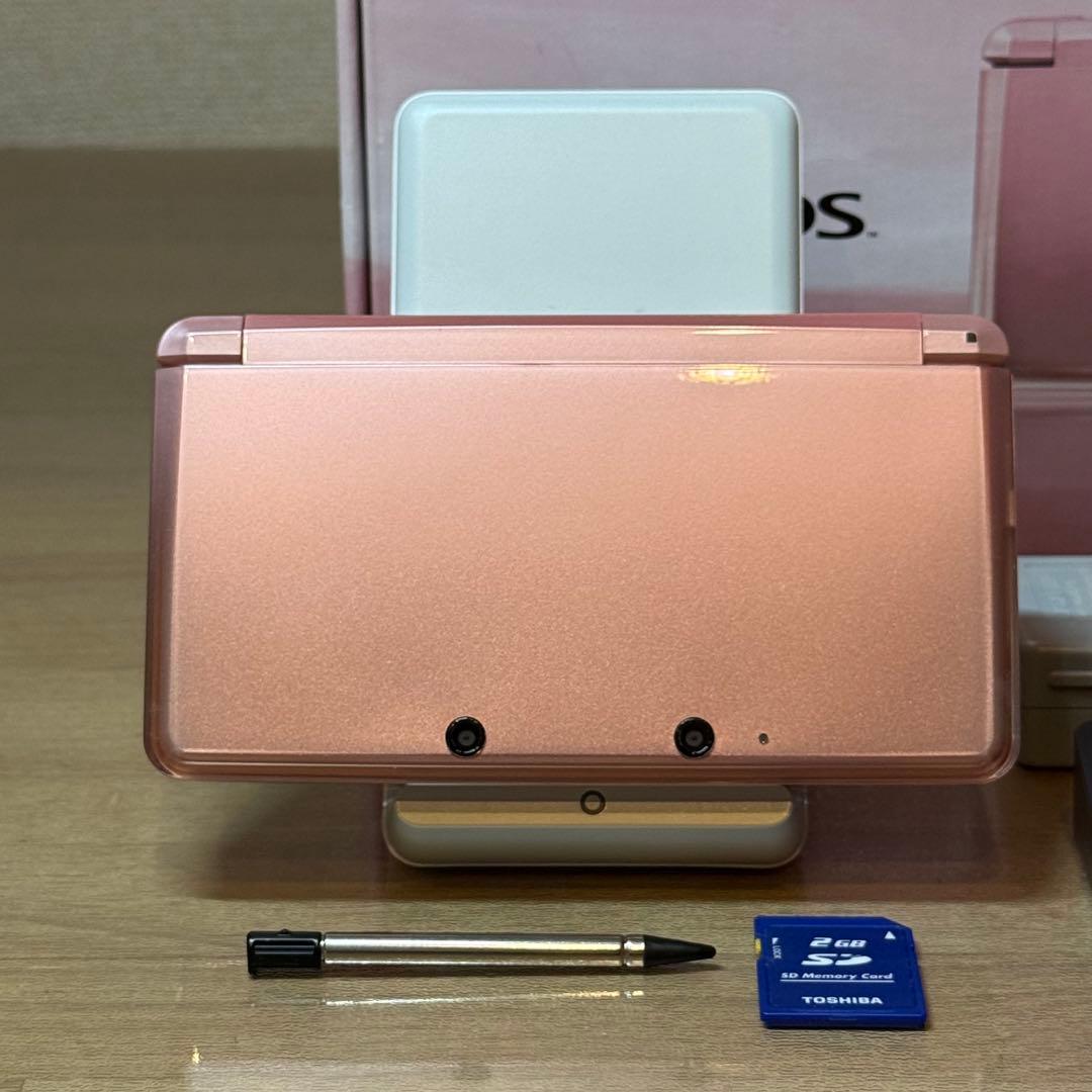 6-021【美品】ニンテンドー3DS ミスティピンク 箱付き