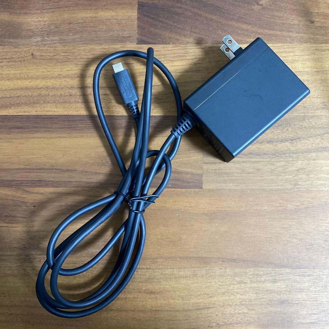 【送料無料】Nintendo Switch Lite本体 グレー 専用ケース付き