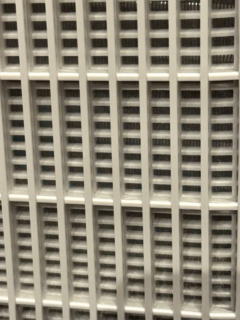 SHARP 冷風　衣類乾燥除湿機　CM-R100-W