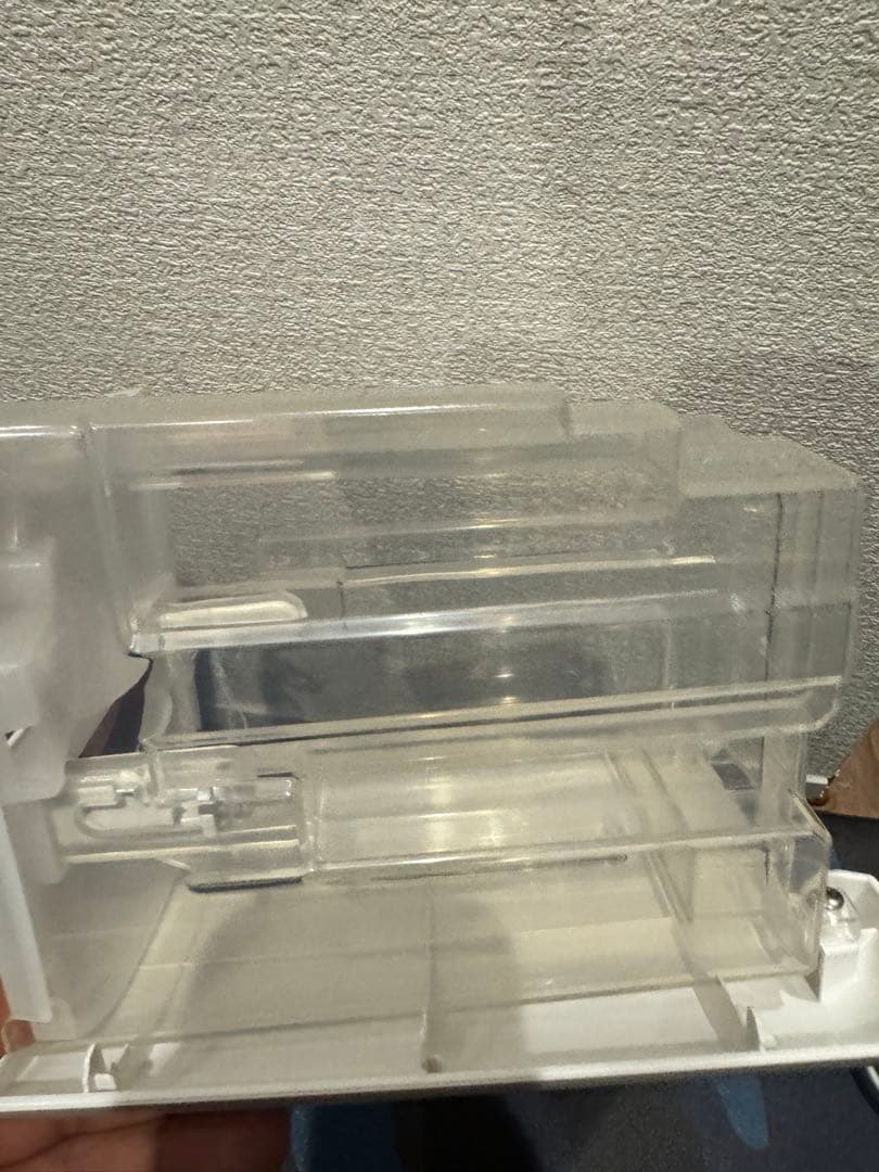 SHARP 冷風　衣類乾燥除湿機　CM-R100-W