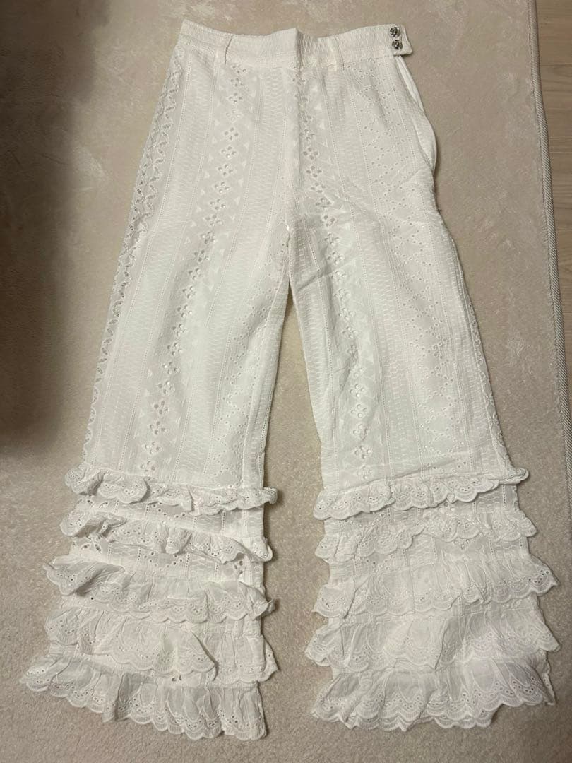 bibiy レースコットンフリルパンツ