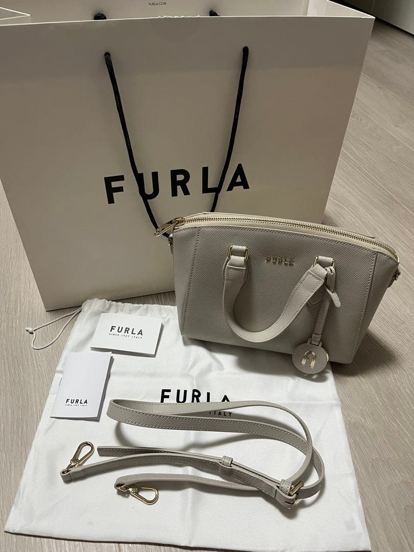 値下げ不可　FURLA フルラ　ショルダーバッグ ハンドバッグ　トートバッグ