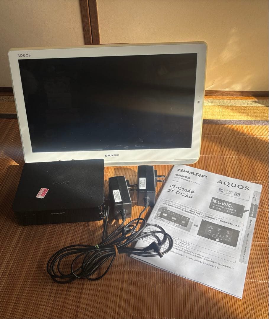 SHARP AQUOS 液晶テレビ 2T-C16AP