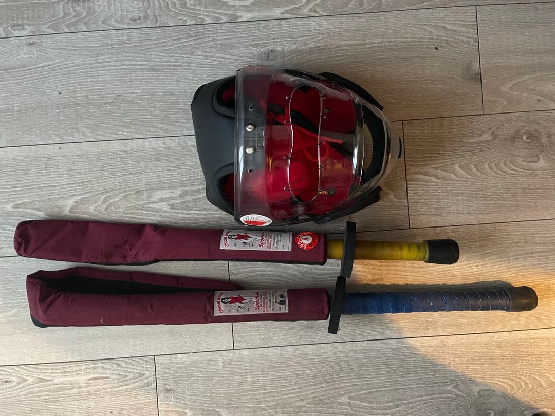 スポーツチャンバラ用具:面・長剣・小太刀のセット