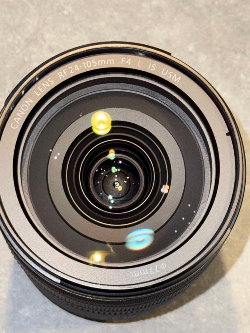 ほぼ新品　Canon RF24-105㎜F4L IS USM ズームレンズ