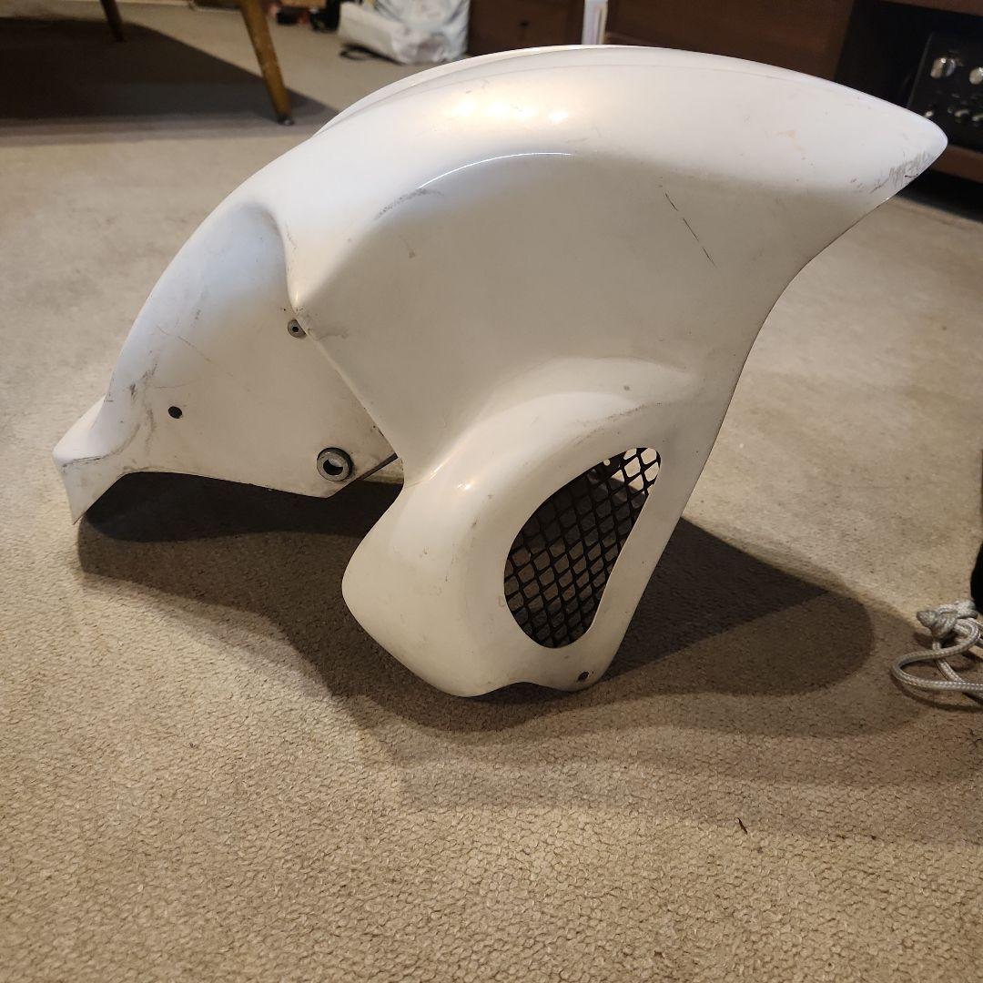 BEET エアロシャーク　ゼファー400