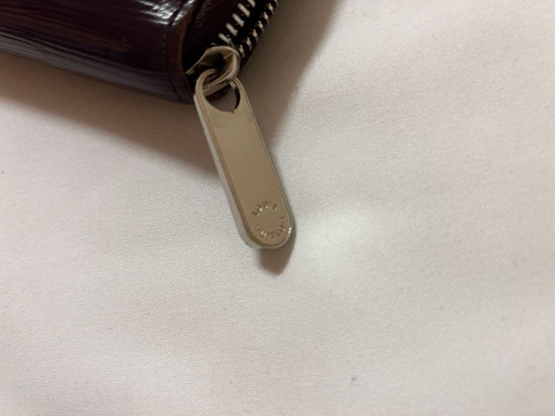 ルイヴィトン　長財布 ジッピーウォレット　エピ　パープル