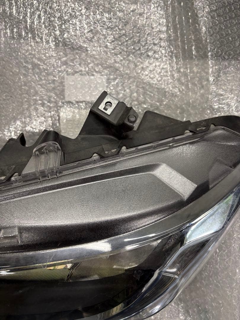 GP5 ヘッドライト左