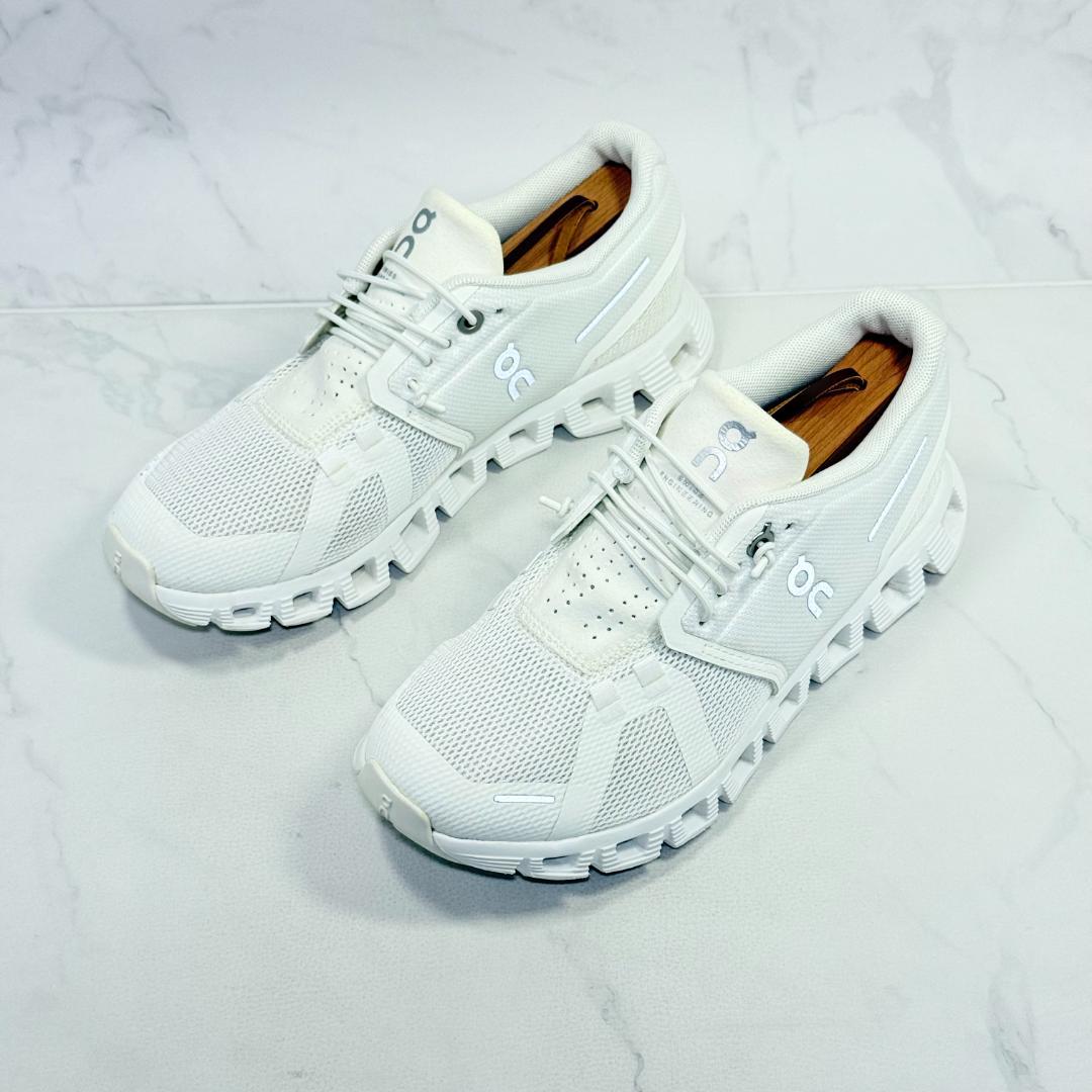 【tanu 様】On Cloud 5 ランニングシューズ 22㎝ ホワイト