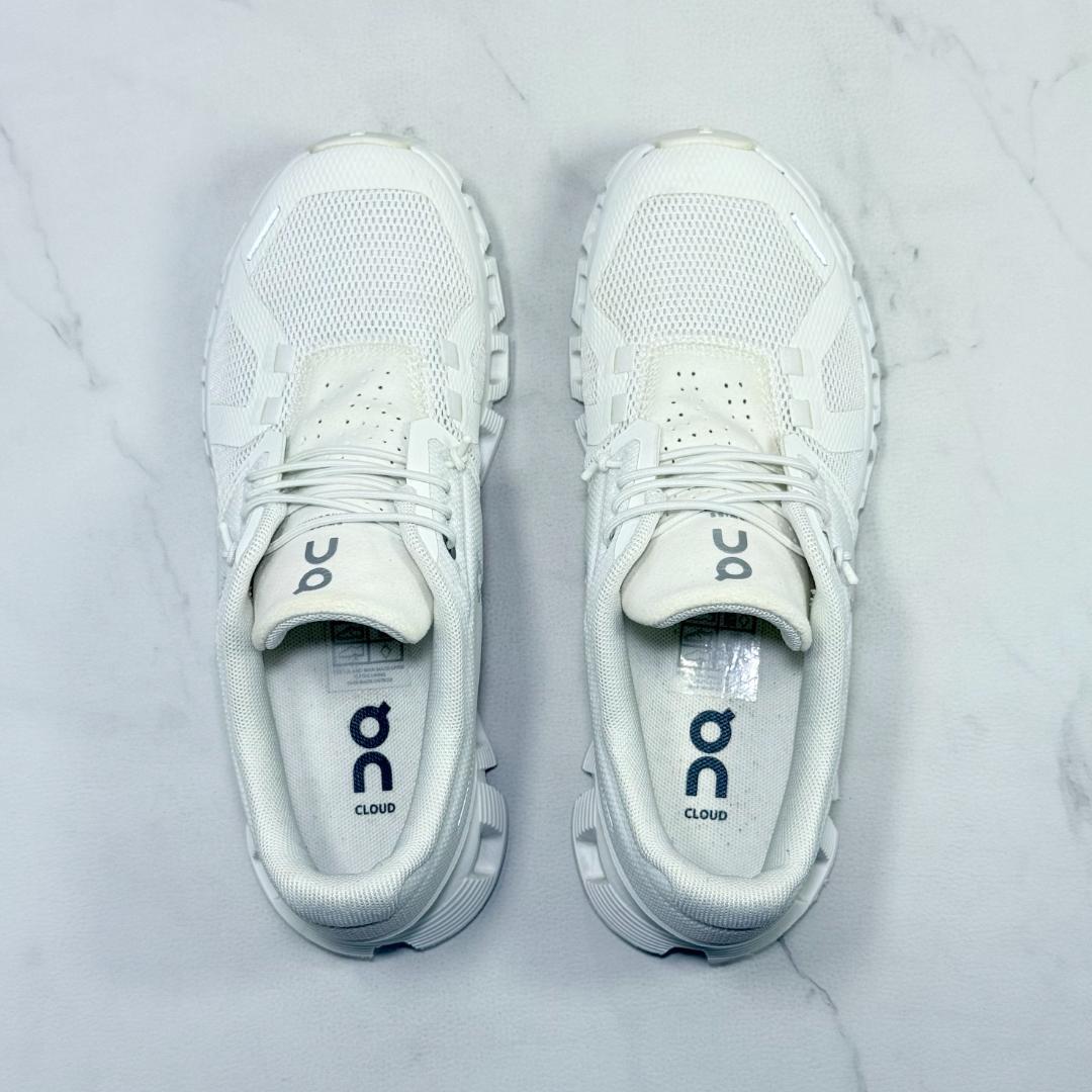 【tanu 様】On Cloud 5 ランニングシューズ 22㎝ ホワイト