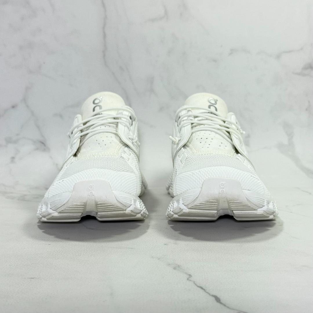 【tanu 様】On Cloud 5 ランニングシューズ 22㎝ ホワイト