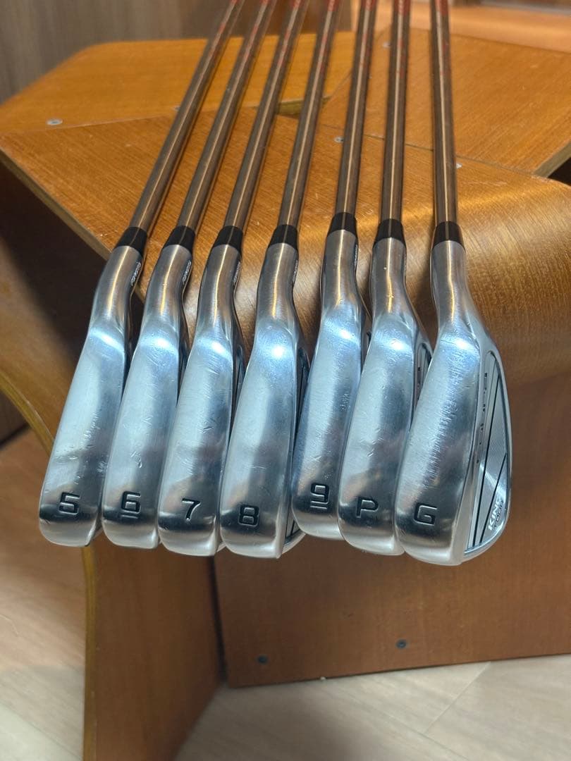 Cobra KING TOUR アイアン　5-G ７本セット