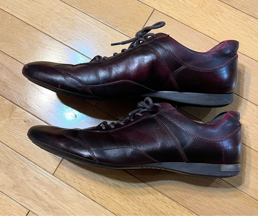 バーガンディ レザースニーカー