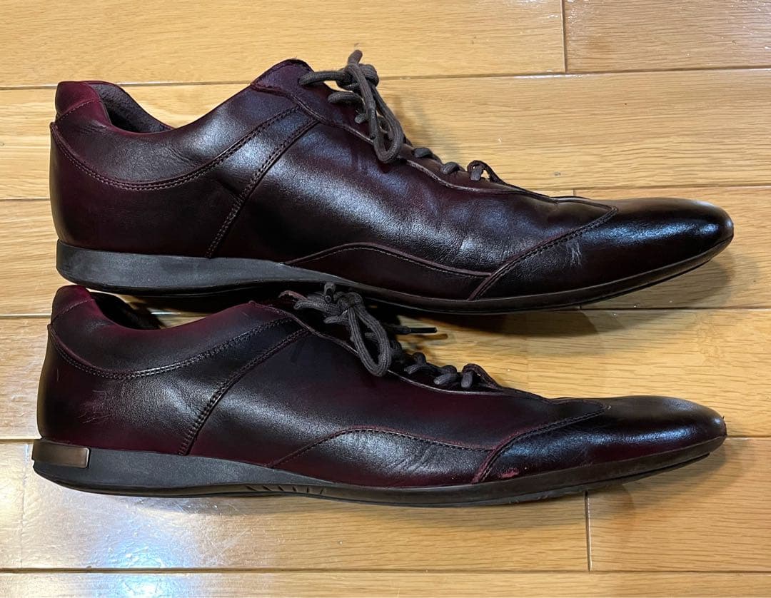バーガンディ レザースニーカー
