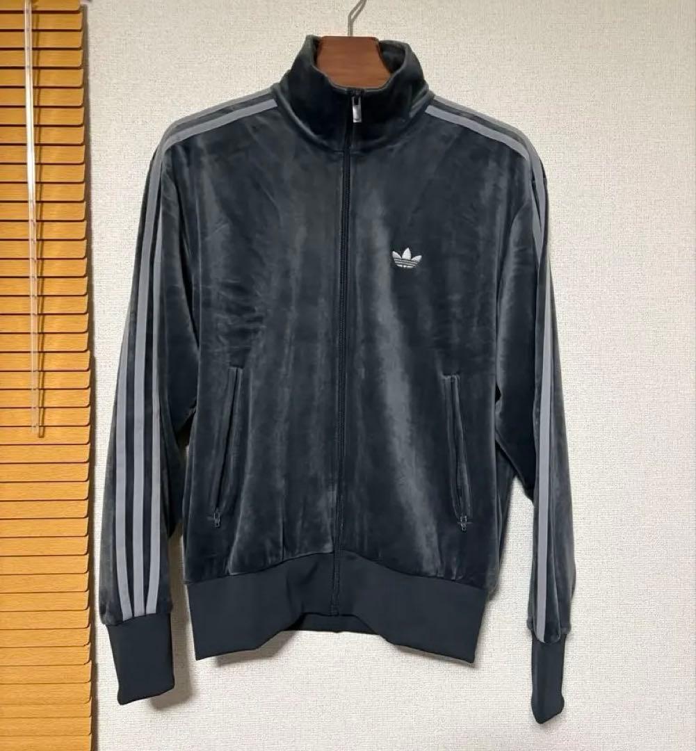 adidas トラックジャケット ダークグレー ベロア Sサイズ