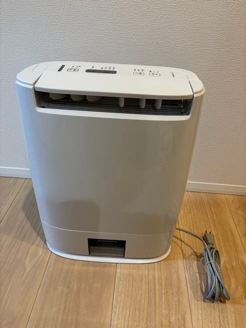 【最終値下げ！3/18まで】Panasonic 衣類乾燥除湿機F-YZR60