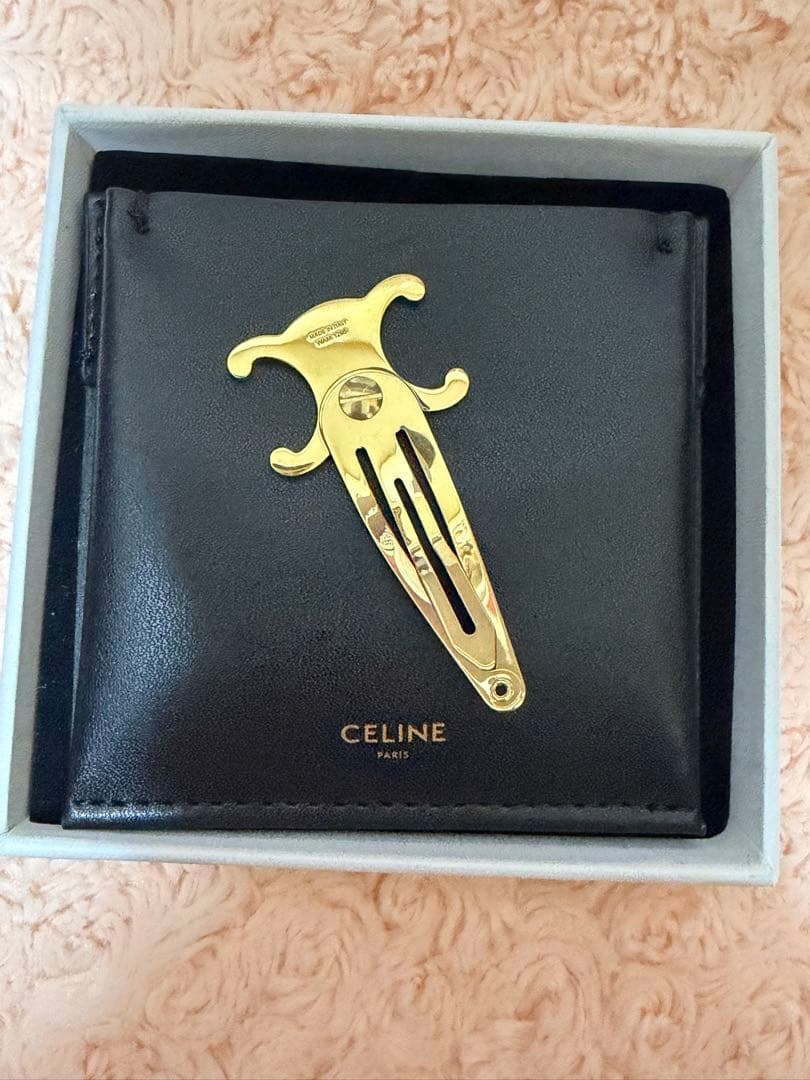 セリーヌ　ヘアピン　ゴールド