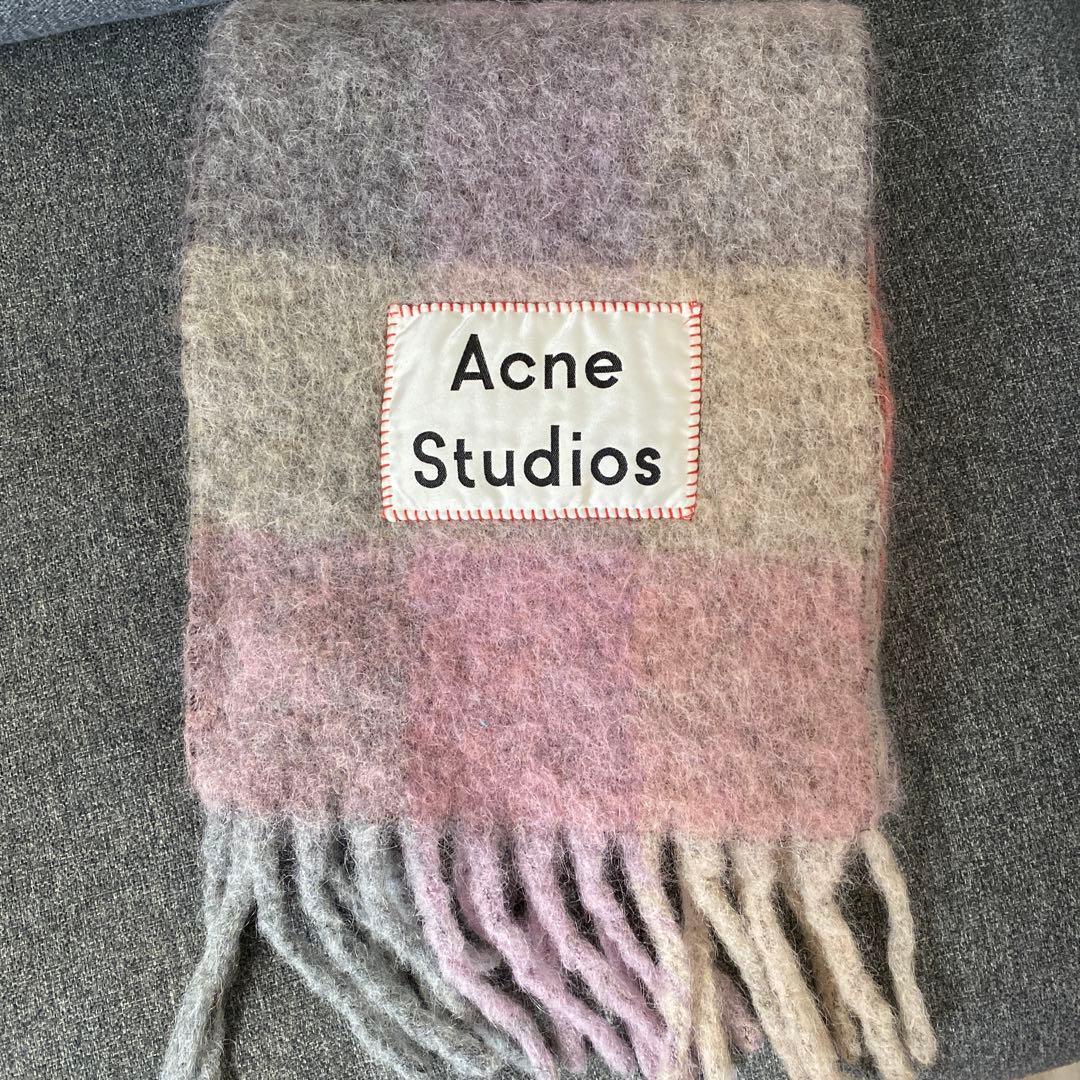 Acne Studios ピンク系マフラー