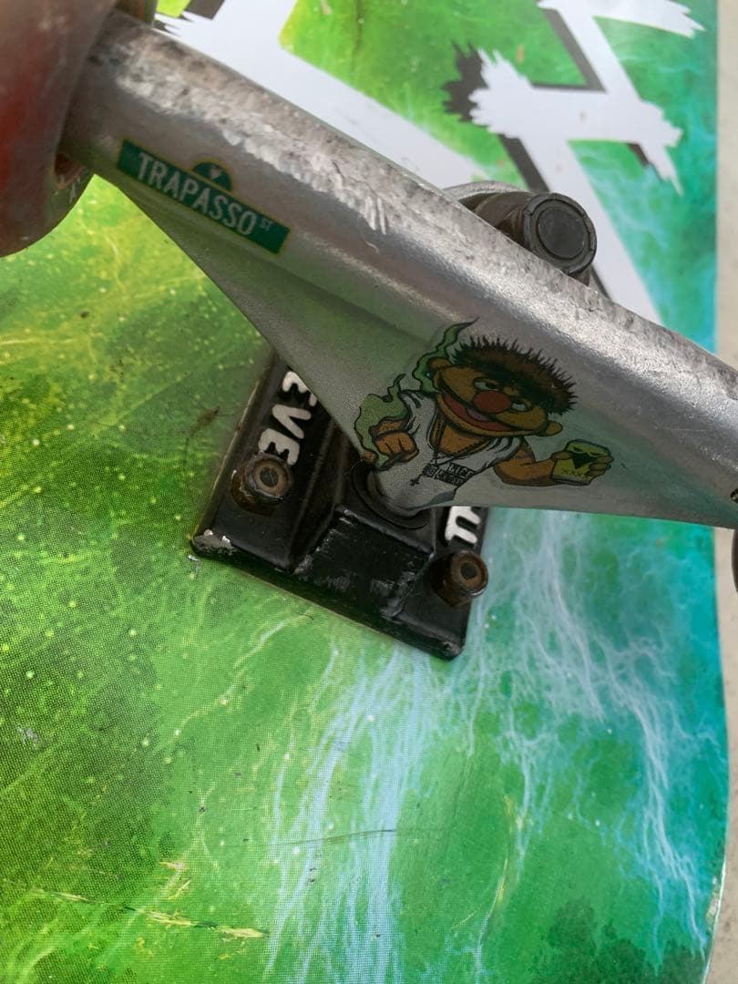 スケートボード　コンプリート　8.25