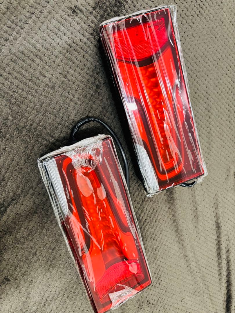 三菱ふそう キャンター 純正テール 左右セット