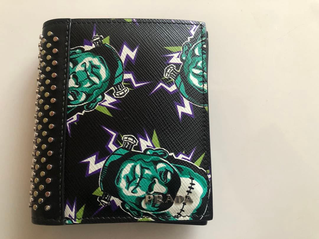 PRADA フランケンシュタイン柄 二つ折り財布