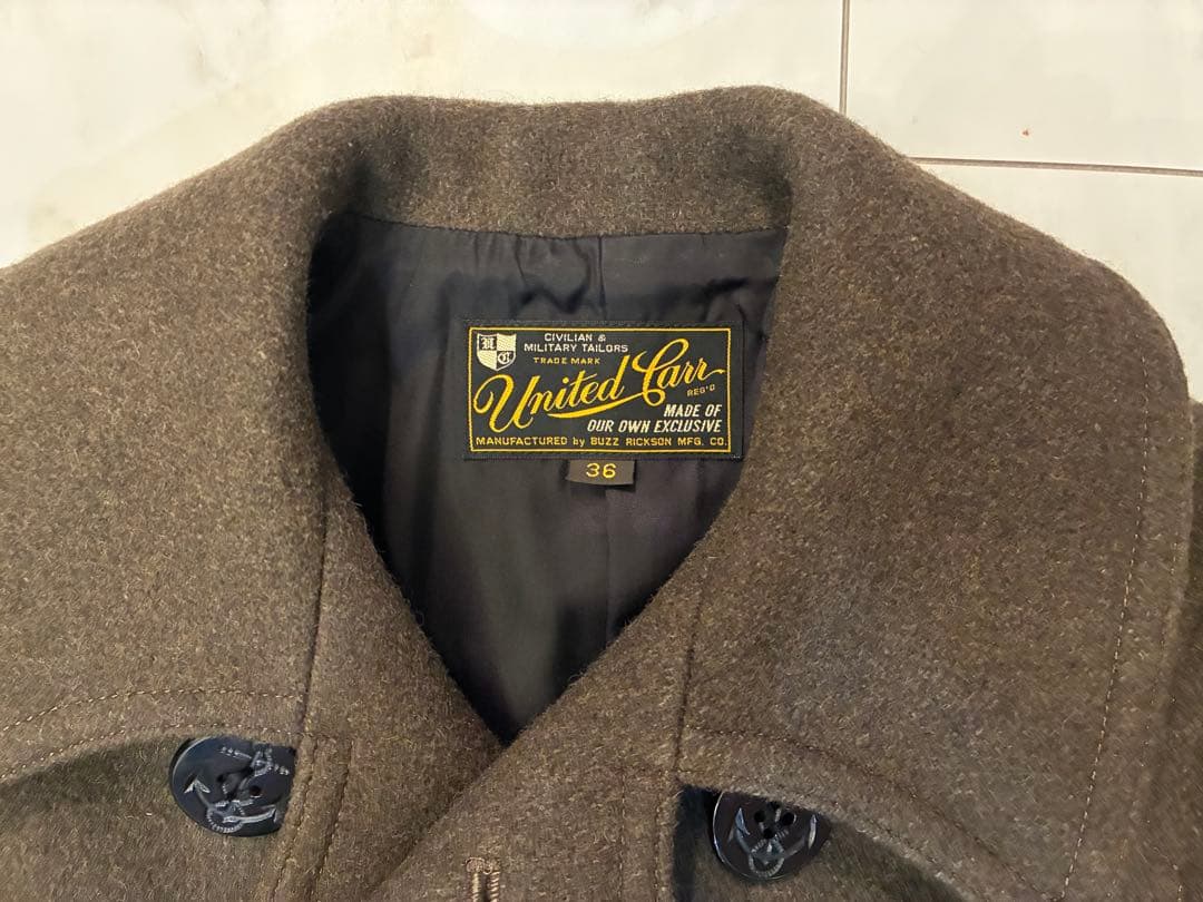 超美品 東洋エンタープライズ、United Carr オリーブ Pコート 36